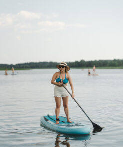 naine sup lauaga veel