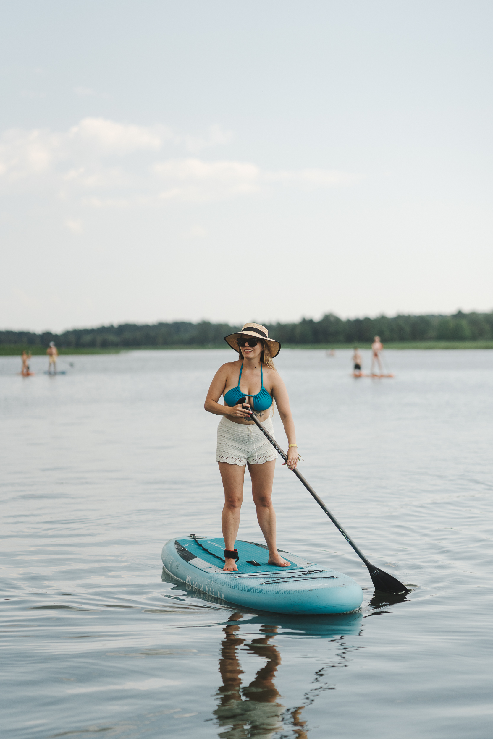 naine sup lauaga veel